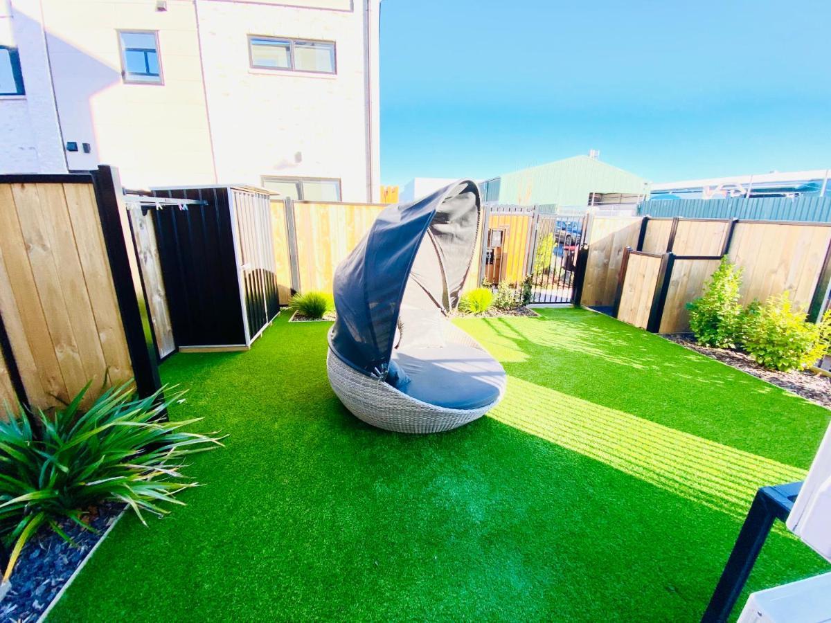 Christchurch Cbd Luxury Townhouse ภายนอก รูปภาพ