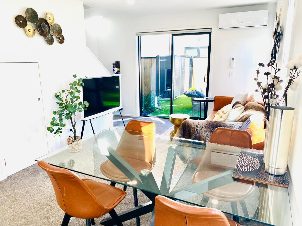 Christchurch Cbd Luxury Townhouse ภายนอก รูปภาพ