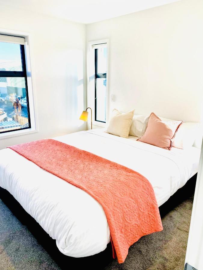 Christchurch Cbd Luxury Townhouse ภายนอก รูปภาพ