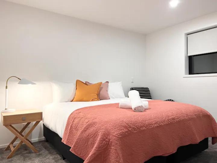 Christchurch Cbd Luxury Townhouse ภายนอก รูปภาพ