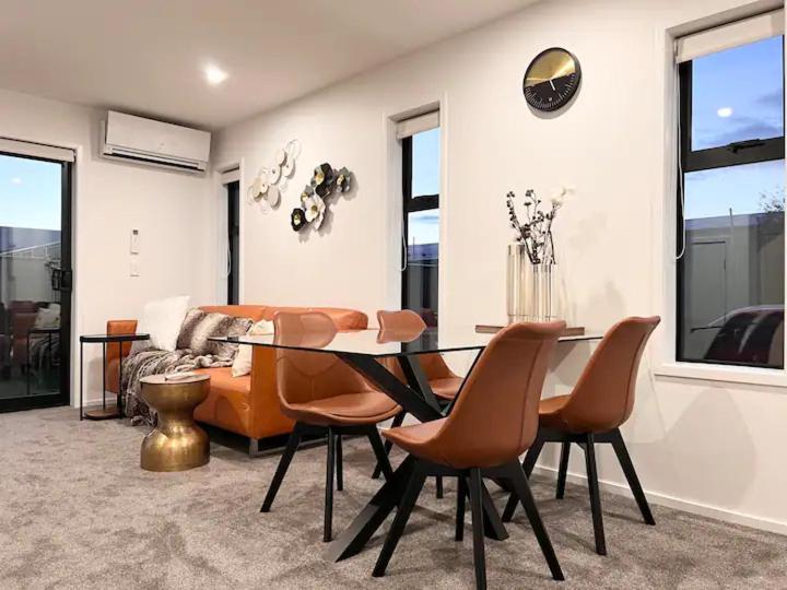 Christchurch Cbd Luxury Townhouse ภายนอก รูปภาพ